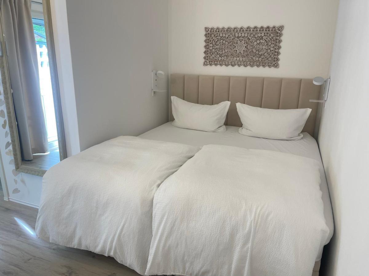 Gaestehaus Paulina โคเคห์ม ภายนอก รูปภาพ
