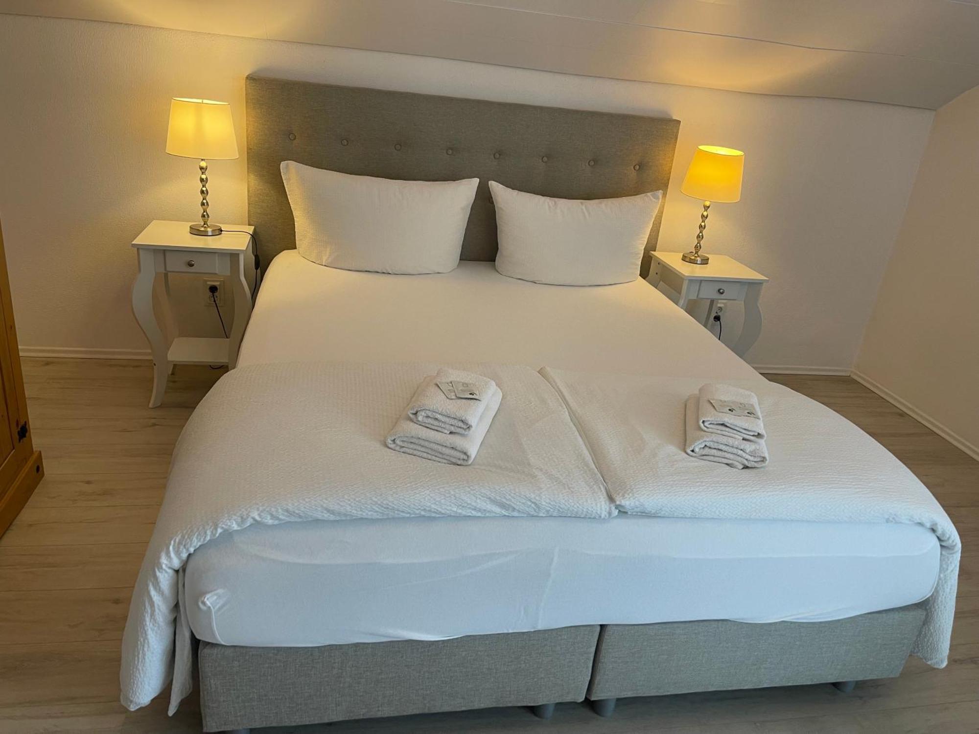 Gaestehaus Paulina โคเคห์ม ภายนอก รูปภาพ